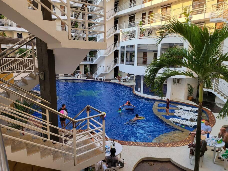 Kandi Resort-Type Spacious 1 Bedroom With Netflix And Free Housekeeping Angeles Exterior foto