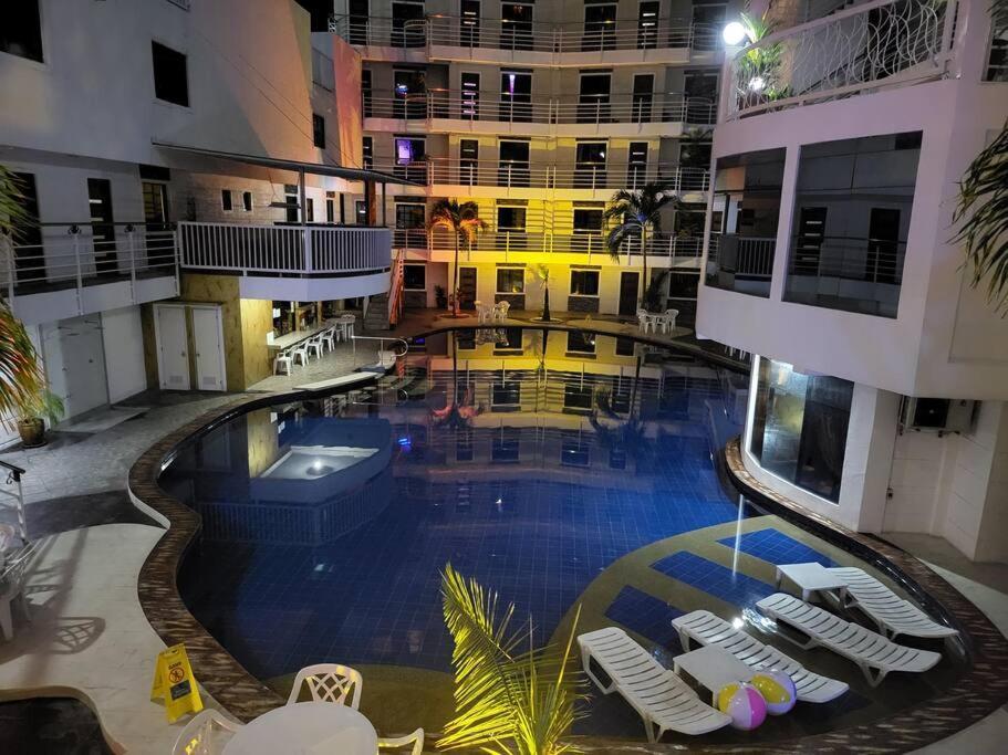 Kandi Resort-Type Spacious 1 Bedroom With Netflix And Free Housekeeping Angeles Exterior foto