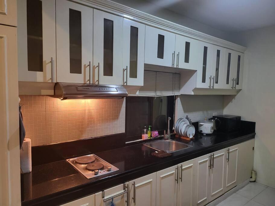 Kandi Resort-Type Spacious 1 Bedroom With Netflix And Free Housekeeping Angeles Exterior foto