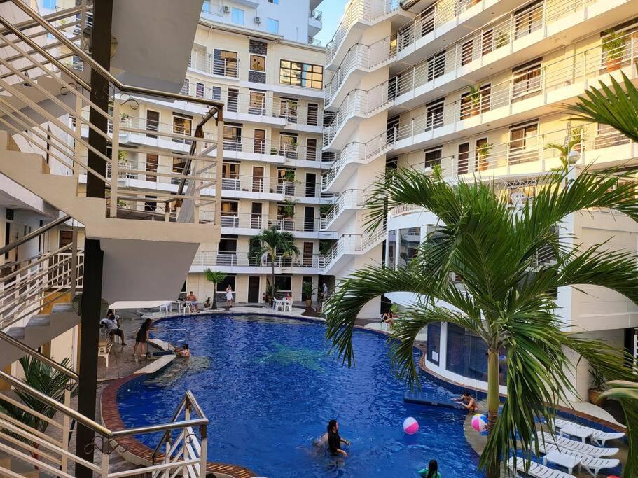 Kandi Resort-Type Spacious 1 Bedroom With Netflix And Free Housekeeping Angeles Exterior foto