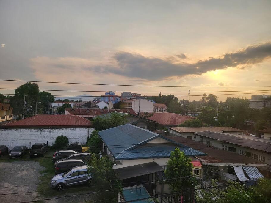 Kandi Resort-Type Spacious 1 Bedroom With Netflix And Free Housekeeping Angeles Exterior foto
